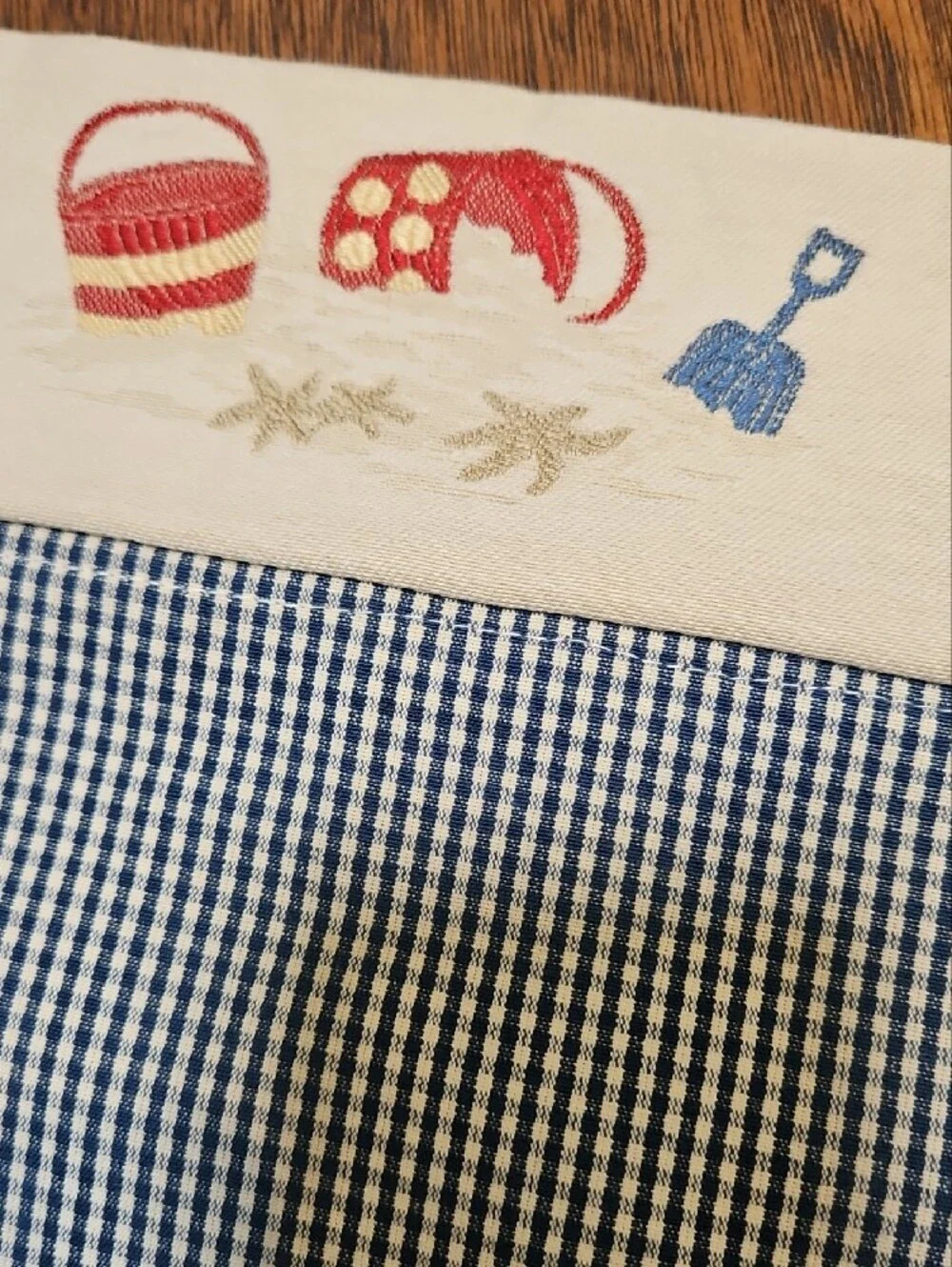 N/A cotton table